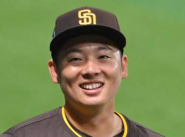 パドレスが3年連続プレーオフ進出決定！ライバルのドジャースに連勝 松井裕樹が1回無失点で4勝目 同僚と歓喜のハグかわす 日本人所属5球団が10月の戦いへ