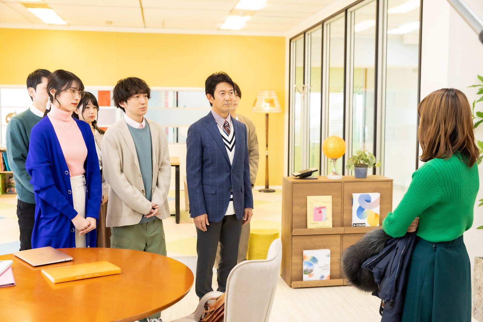 山本舞香ら（C）読売テレビ