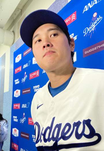 大谷翔平 愛犬・デコピンに「1年でも長く生きてほしい」スパイクのプリントに米注目 5月に誕生日 一緒に好投「今年はいい内容」