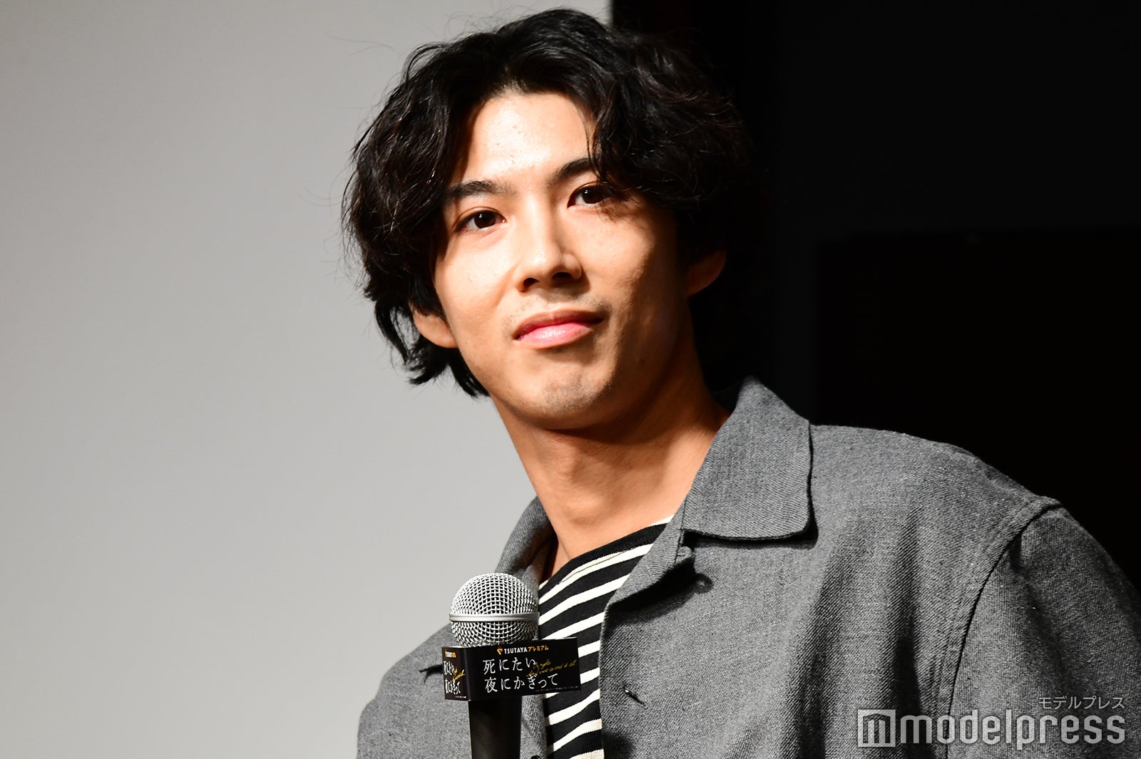 賀来賢人（C）モデルプレス