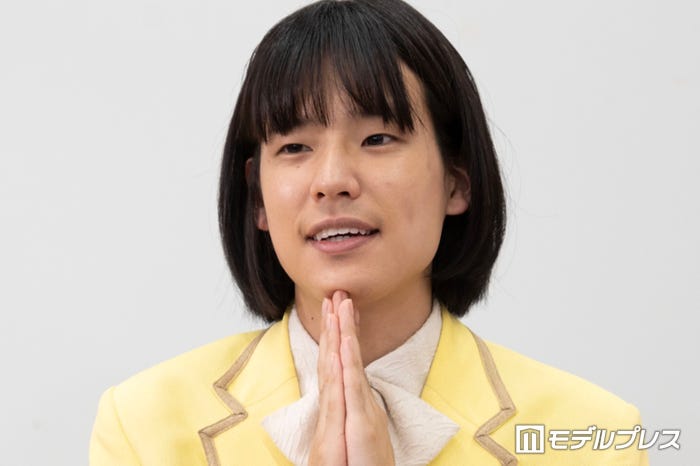 「冠モナキ」囲み取材会に登場したおヨネ(C)モデルプレス