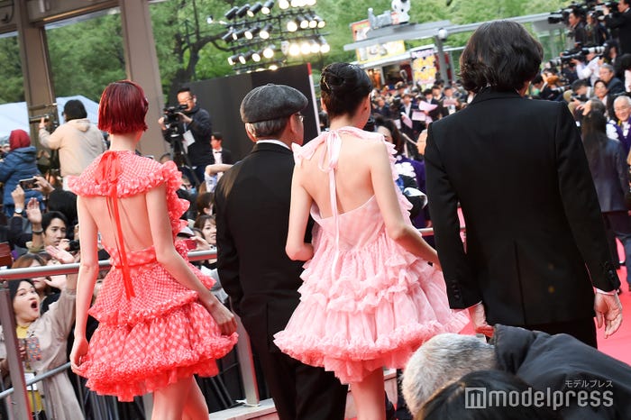 水原希子、細野晴臣、水原佑果(C)モデルプレス