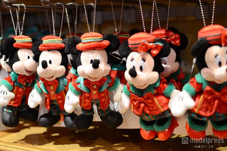 ぬいぐるみバッチが並ぶ店内