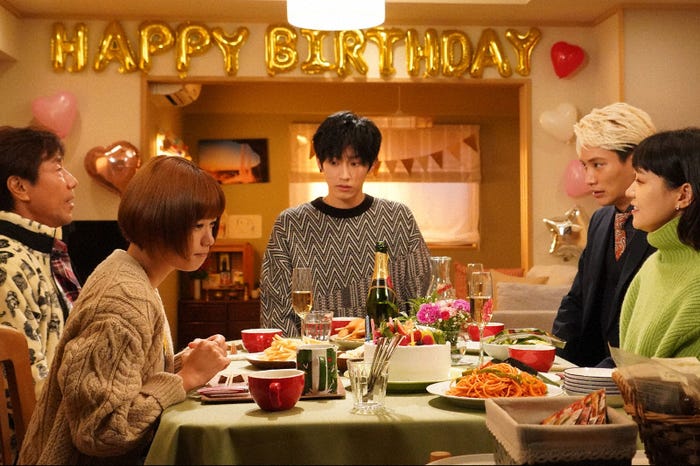 岸谷五朗、杉咲花、杉野遥亮、鈴木伸之、奈緒 「恋です!~ヤンキー君と白杖ガール~」第7話より(C)日本テレビ