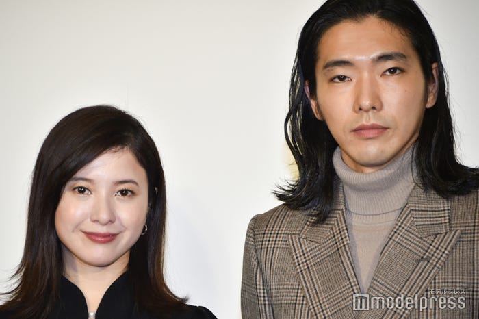 吉高由里子、柄本佑(C)モデルプレス
