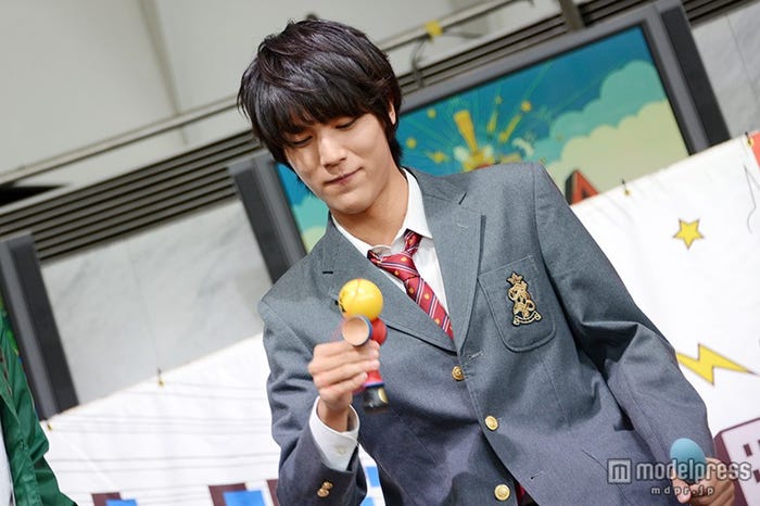 南くんの恋人 中川大志 山本舞香 劇中で話題の けん玉 生挑戦 テンパっている もういいです モデルプレス 南くんの恋人 中川大志 山本舞香 劇中で話題の けん玉 生挑戦 テンパっている もういいです モデルプレス