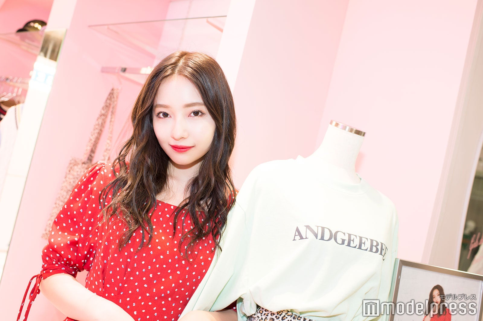 村瀬紗英／「ANDGEEBEE」ラフォーレ原宿店にて（C）モデルプレス