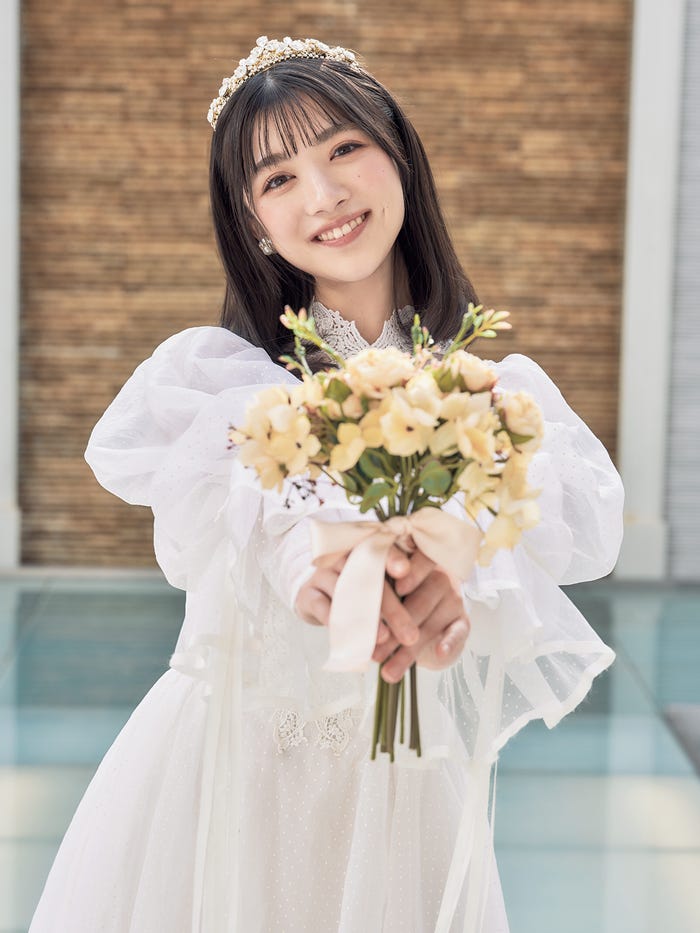 新井ひとみ (画像提供:トランスワールドジャパン)