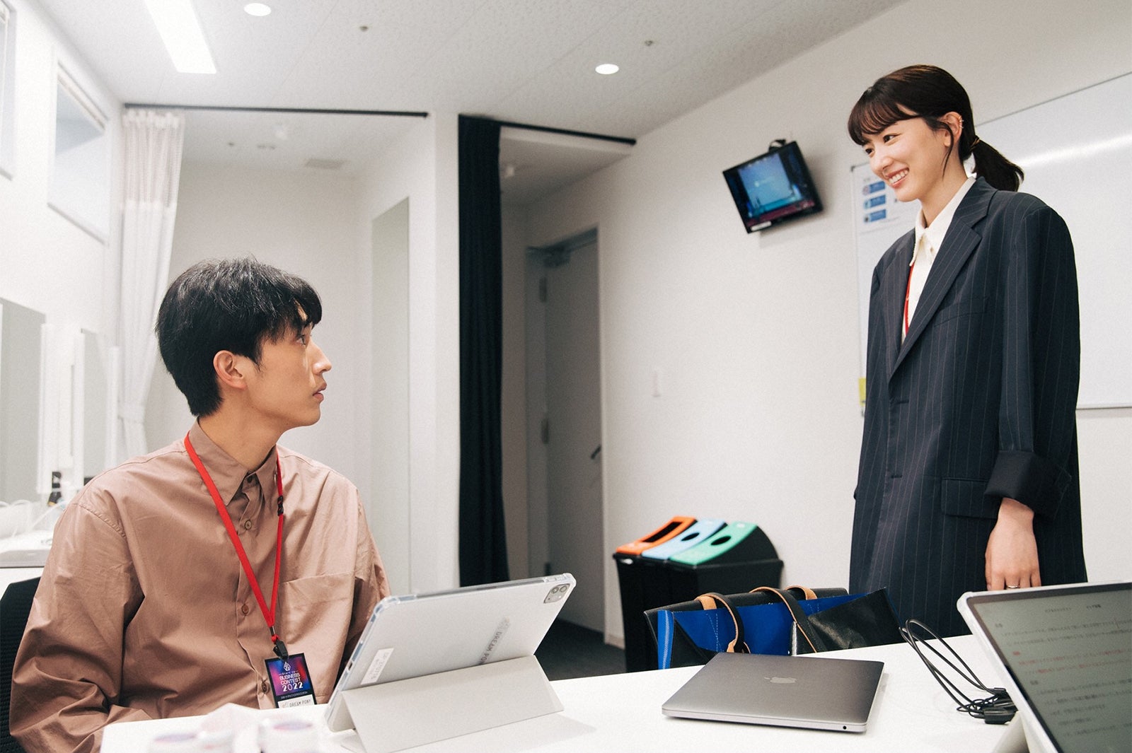 杉野遥亮、永野芽郁／「ユニコーンに乗って」第5話より（C）TBS