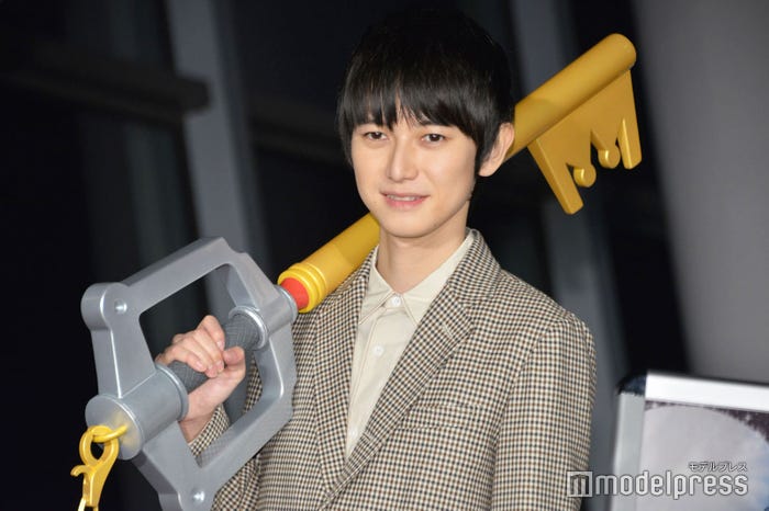 本郷奏多(C)モデルプレス