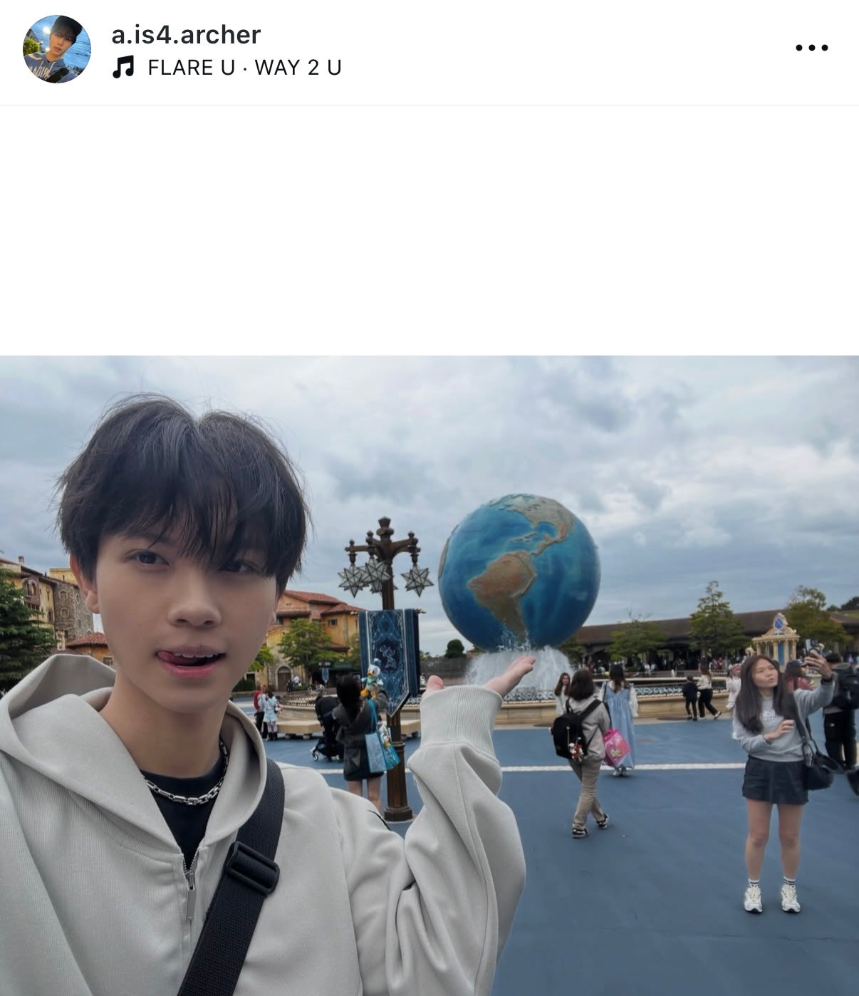 アーチャー・ウイInstagramより