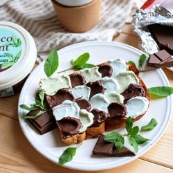 爽快感がバツグン!カルディ「チョコミントホイップクリーム」のおしゃれな食べ方