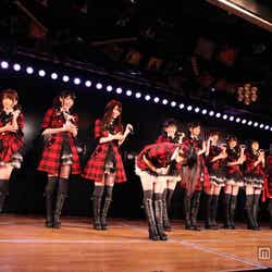 23日に行われたチームA劇場公演での所信表明の様子(C)AKS