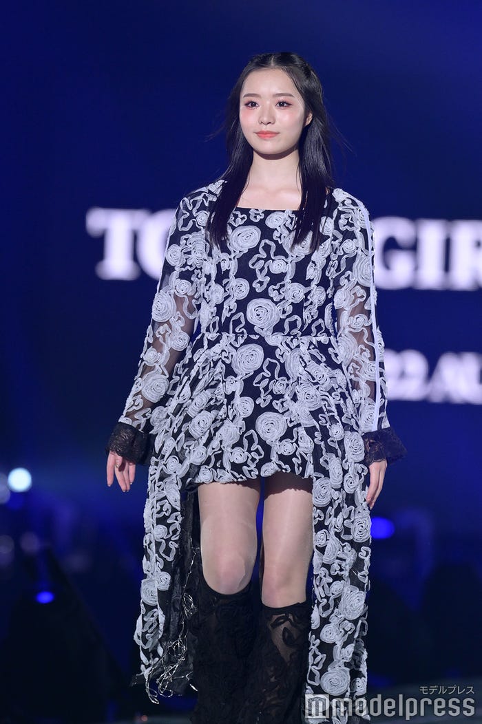 高鶴桃羽(C)モデルプレス