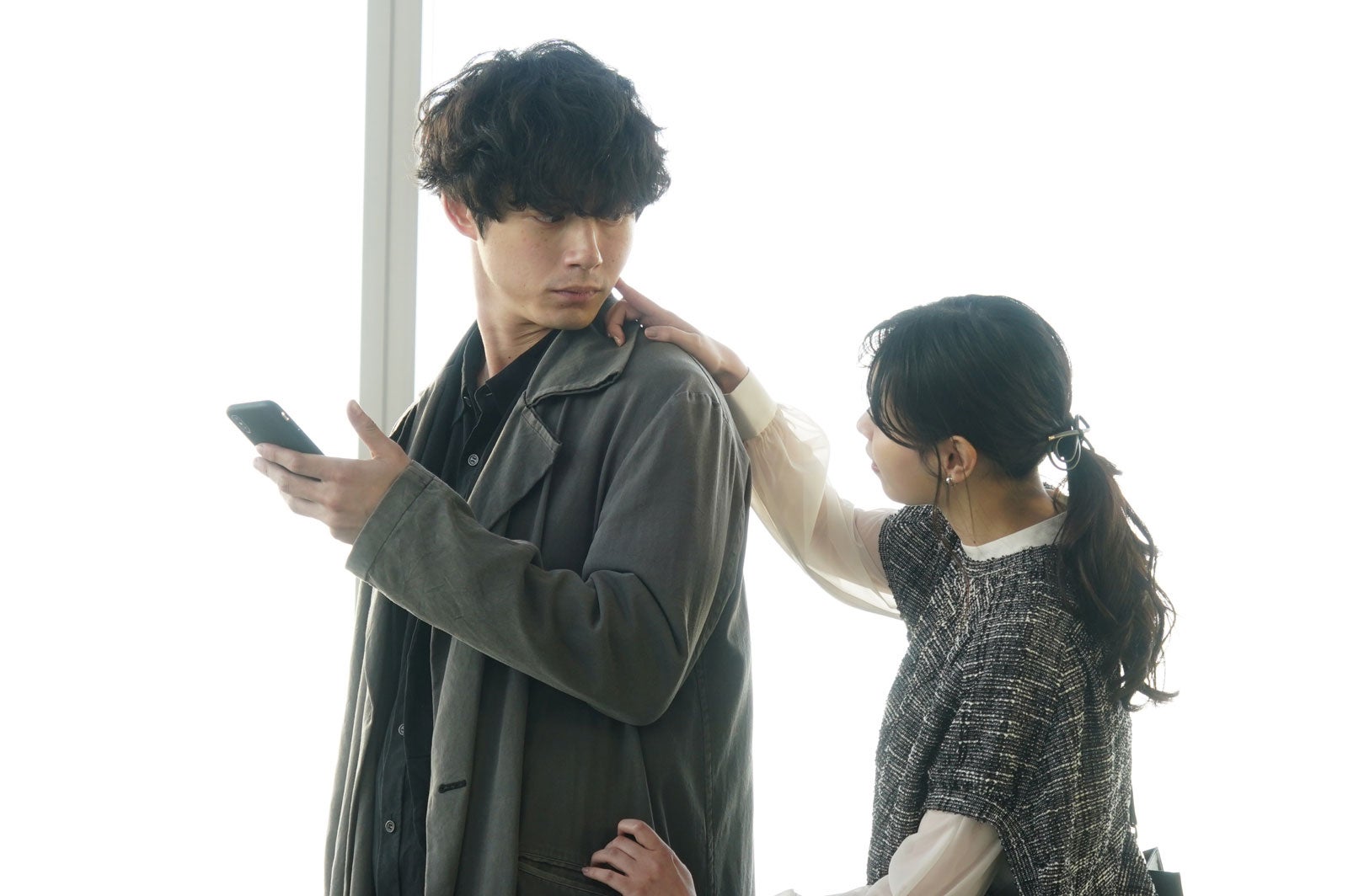 坂口健太郎、西野七瀬「Dr.チョコレート」第7話より（C）日本テレビ