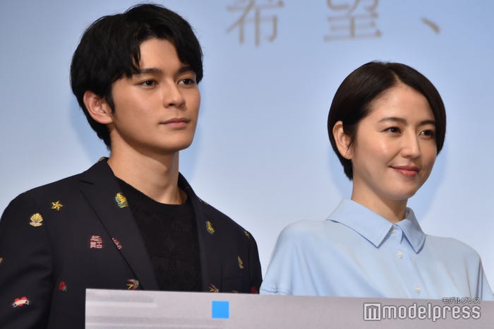 眞栄田郷敦、長澤まさみ(C)モデルプレス