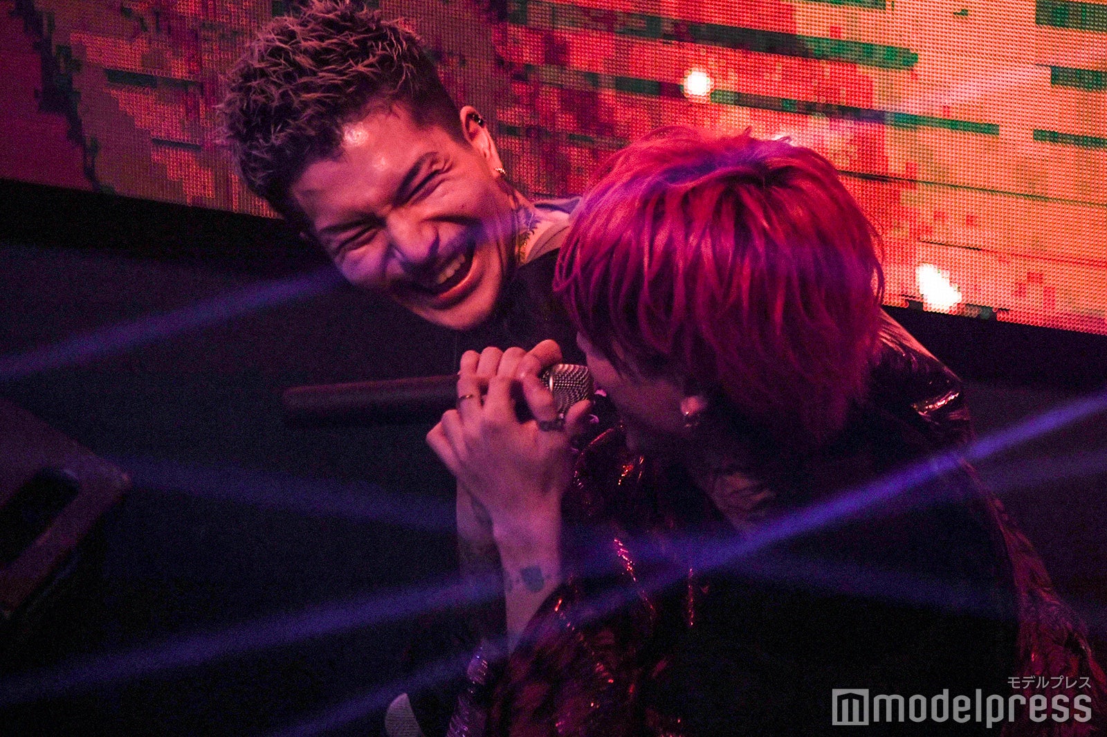 DJふぉい、DJまる 「レペゼン恐怖のカウントダウンライブ ～ガチで生配信～」（C）モデルプレス