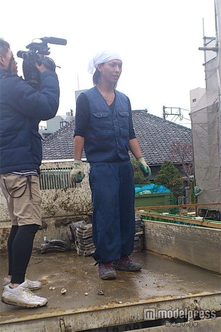 佐藤歩の撮影オフショット