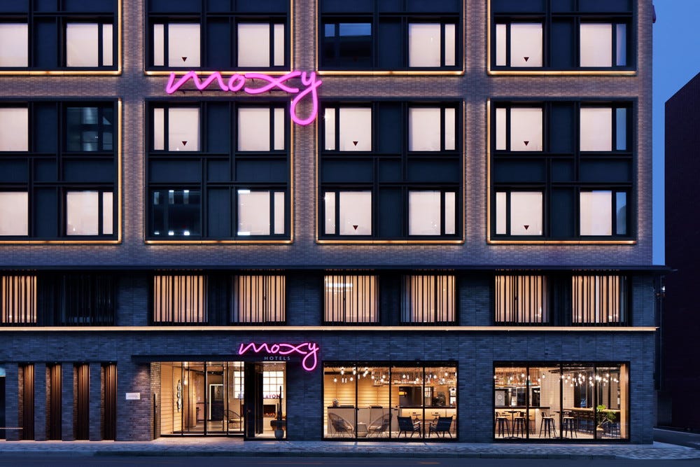 京都初進出「モクシー京都二条」“京都の物語”テーマの遊び心に溢れた新ホテル