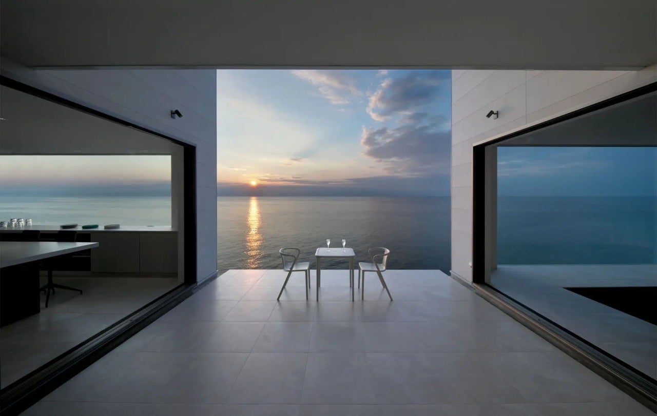 海を見るためのホテル。淡路島に最上級の景色が味わえるヴィラ「S.EAVES」がオープン