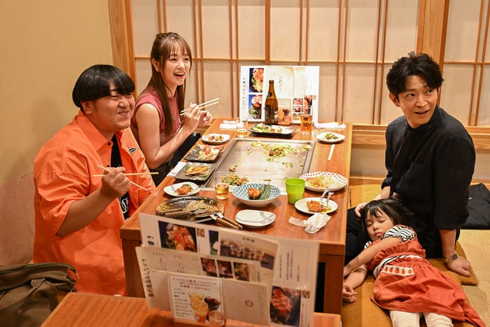大朏岳優、横田真悠、津田健次郎、倉田瑛茉「西園寺さんは家事をしない」第7話より(C)TBS