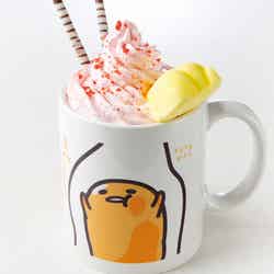 プリケツマシュマロ付き!あったか~ぐでらて(いちごミルクらて)790円(税込)(C)2013,2016 SANRIO CO.,LTD.APPROVAL NO.S573244