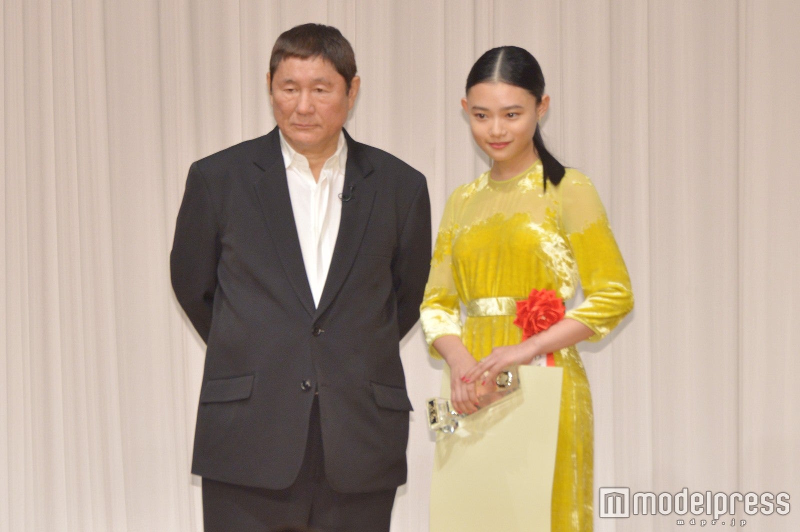 ビートたけし＆杉咲花（C）モデルプレス