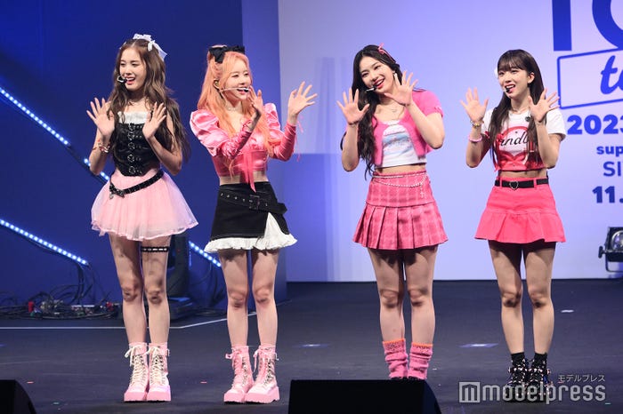 STAYC(C)モデルプレス