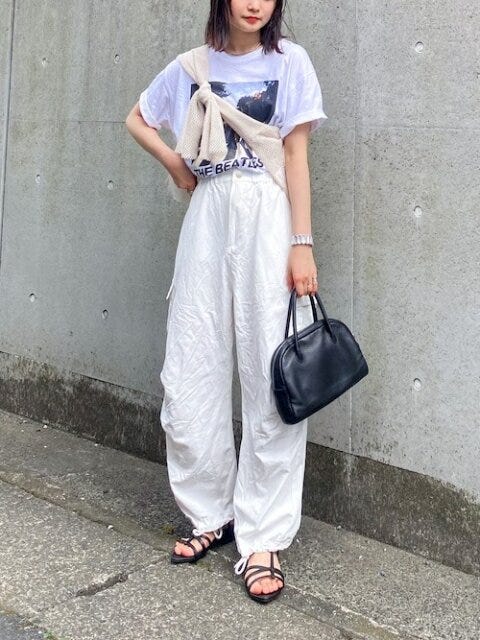 淡色コーデ　夏