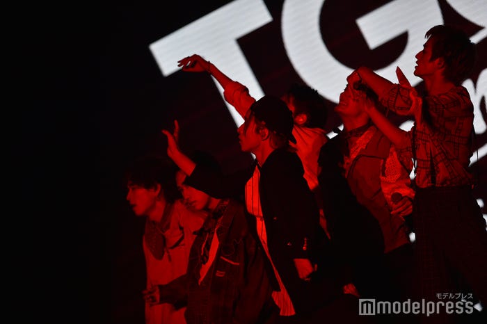 WATWING(C)モデルプレス