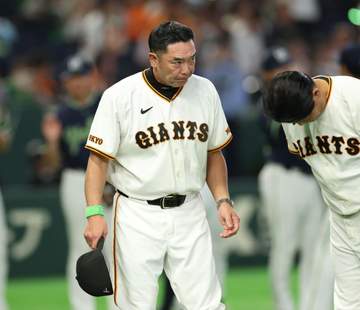 完敗の巨人・阿部監督「申し訳ない」と自ら切り出す 「スワローズの若い選手を見習ってほしい」自軍選手との違いを指摘