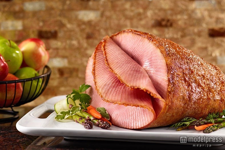 アメリカで行列の“熟成燻製ハム”「ハニーベイクド・ハム」神谷町に日本1号店オープン