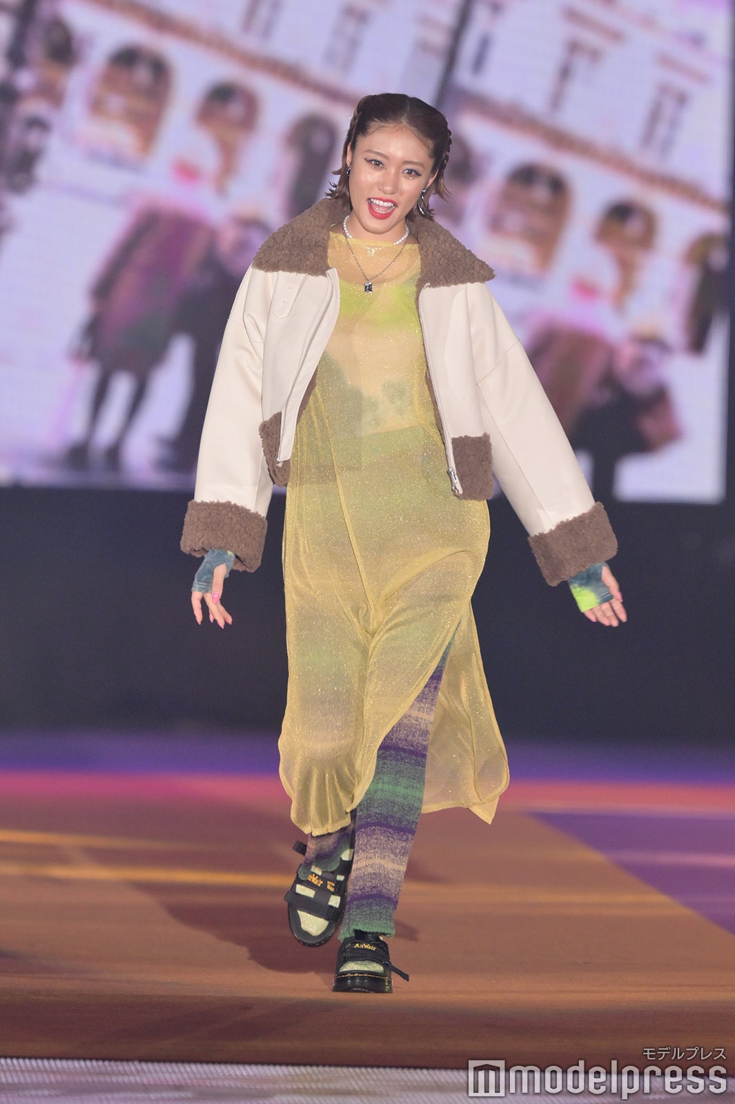 （C）モデルプレス