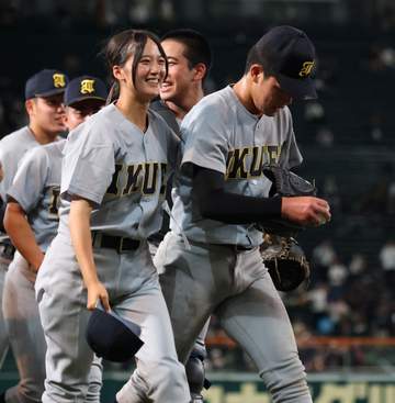 父は巨人選手 仙台育英の星よつはマネジャー「心から甲子園を楽しめた」エースの背中をたたいて労う「皆ならやれると思って」