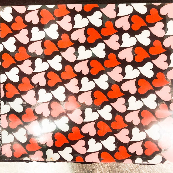 手順3：転写シートを静かに置き冷凍庫で冷やし固める／画像提供：柏原歩