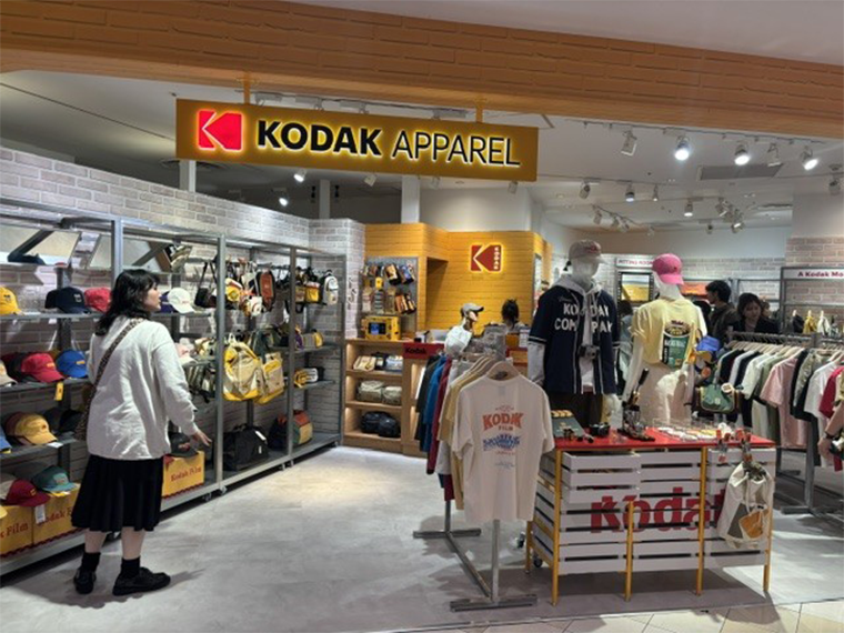 「コダックアパレル」 名古屋パルコに期間限定店 韓国旗艦店の雰囲気を再現