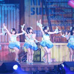 「AKB48 2013真夏のドームツアー~まだまだ、やらなきゃいけないことがある~」大阪公演1日目より(C)AKS