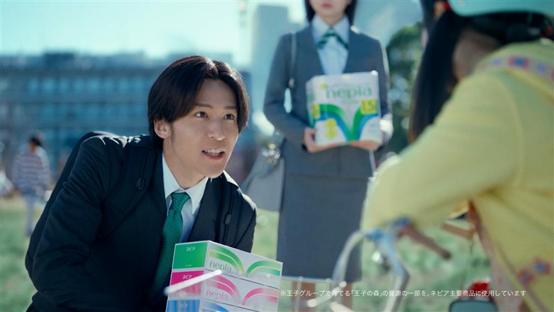 目黒蓮、「ネピア営業目黒くん 森を育てる篇」（提供写真）