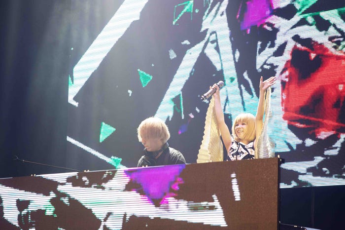 CAPSULE (提供写真)