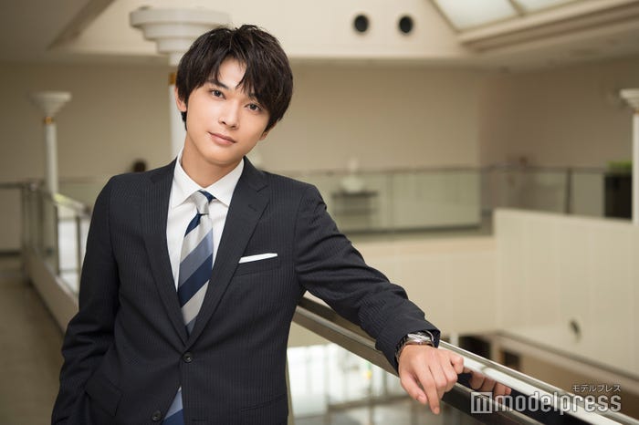 モデルプレスのインタビューに応じた吉沢亮 “柏木王子”バージョンで撮り下ろし!(C)モデルプレス