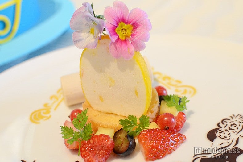 タマゴ型のシトラスフルーツのカッサータ