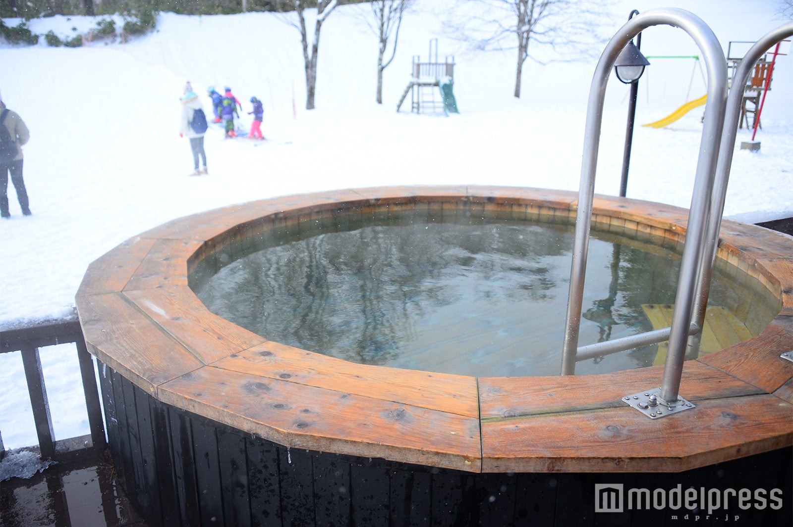 真冬でもお湯はあたたかい（C）モデルプレス