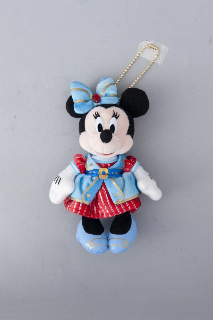 ぬいぐるみバッジ¥1900(C)Disney