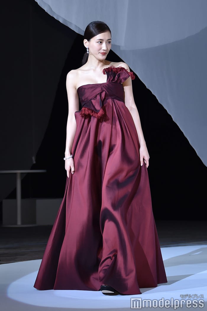 綾瀬はるか(C)モデルプレス