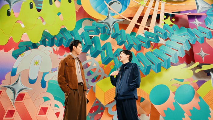 賀来賢人、二宮和也/ahamo新テレビCM「シンプる?ニノ×カク」篇(提供写真)