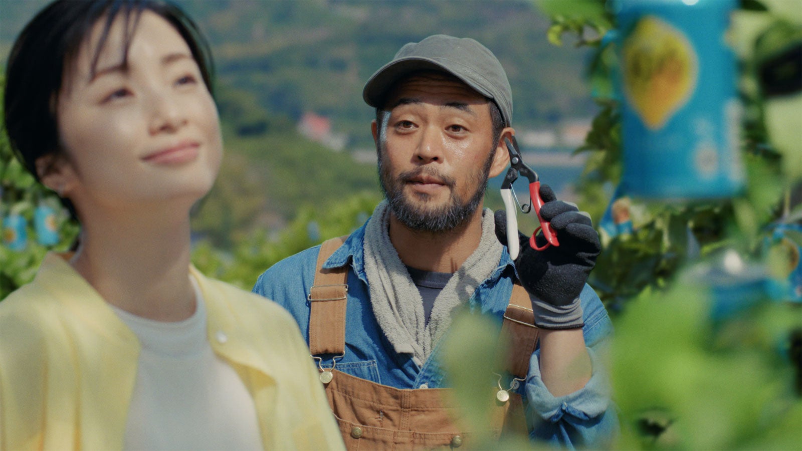 上戸彩／新TVCM「レモンの缶が実る果樹園」篇より（提供写真）