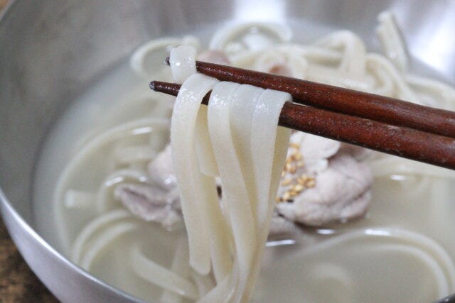 ダイソー ソルロンタン麵 ダイソー ソルロンタン麵 箸