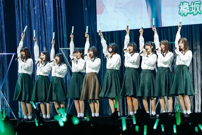 欅坂46・2期生&けやき坂46・3期生「W-KEYAKIZAKAの詩」 (提供写真)