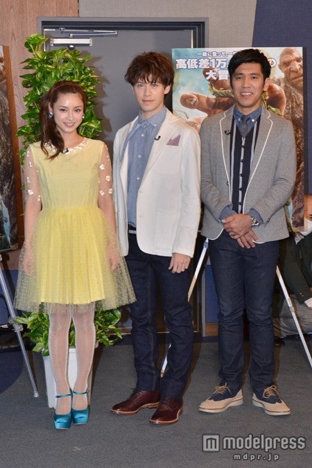 映画「ジャックと天空の巨人」にアフレコ取材（左より：平愛梨、ウエンツ瑛士、ガレッジセール・ゴリ）