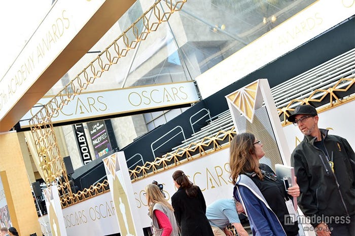 第87回アカデミー賞、レッドカーペット会場準備の様子(米・ドルビー・シアター/画像:モデルプレス)